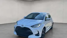 Weiß Neu 2025 Toyota Yaris Limousine | 23.990 € (Fairer Preis)