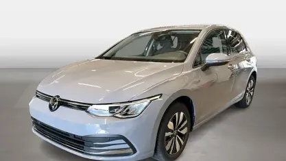 Gebraucht VW Golf VIII Move 116 PS (85 kW) 2024 Mondsteingrau Limousine