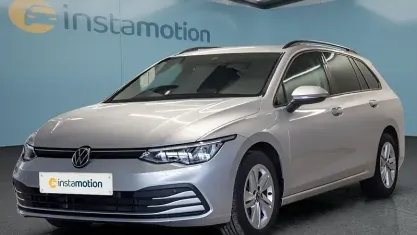 Gebraucht VW Golf VIII 110 PS (80 kW) 2022 Silber Kombi
