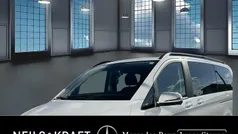 Arktikweiß Gebraucht 2022 Mercedes V220 Van / Kleinbus | 48.450 € (Fairer Preis)