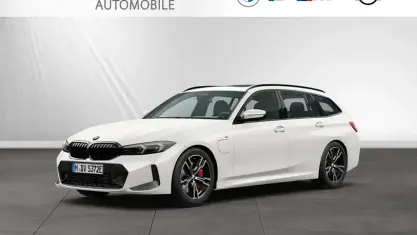 Używany BMW 330e M Sport 292 KM (214 kW) 2025 Biały Kombi