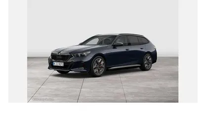 Neu BMW 550e Comfort Edition 489 PS (359 kW) 2026 Schwarz Kombi