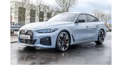 Grau Gebraucht 2024 BMW M440 M Sport Limousine | 61.995 € (Fairer Preis)