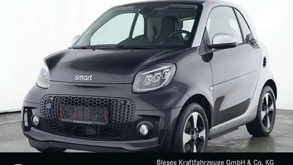 Schwarz Gebraucht 2024 Smart ForTwo Electric Drive Coupé | 16.700 € (Fairer Preis)