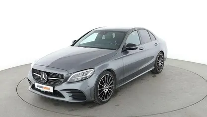 Grau Gebraucht 2019 Mercedes C300 AMG line Limousine | 29.100 € (Fairer Preis)