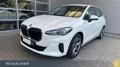 Gebraucht 2024 BMW 216 Sport Line Van / Kleinbus | 28.349 € (Fairer Preis)