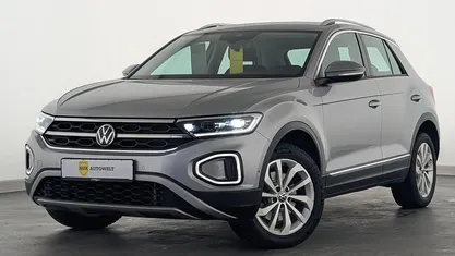 Second-hand VW T-Roc Style 150 CP (110 kW) 2022 Argintiu SUV