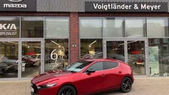 Rot Gebraucht 2024 Mazda 3 Homura-Line Limousine | 26.995 € (Superpreis)