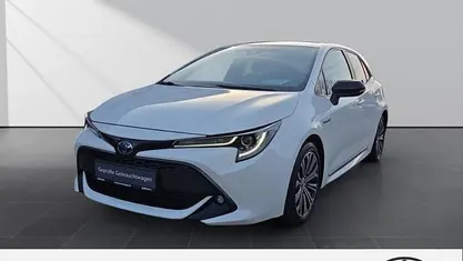 Gebraucht Toyota Corolla Club 184 PS (135 kW) 2019 Super (pure) white ii Limousine
