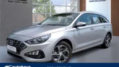 Shimmering silver Gebraucht 2023 Hyundai i30 Trend Kombi | 19.950 € (Fairer Preis)