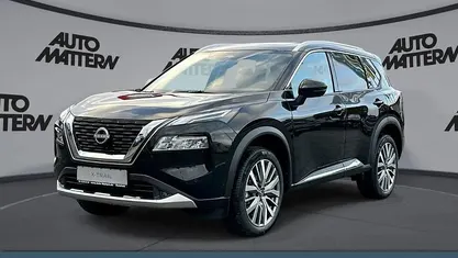 Neu Nissan X-Trail Tekna+ 163 PS (119 kW) 2025 Schwarz SUV