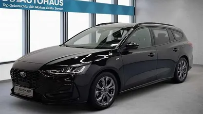 Schwarz Gebraucht 2023 Ford Focus ST-Line Kombi | 20.980 € (Fairer Preis)