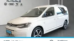 Weiß Gebraucht 2022 VW Caddy Maxi Style Van / Kleinbus | 33.820 € (Fairer Preis)