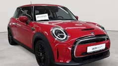 Chili red Gebraucht 2021 Mini Cooper SE Classic Kleinwagen | 15.990 € (Guter Preis)