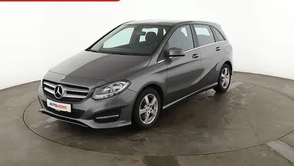 Gebraucht Mercedes B180 Style 122 PS (89 kW) 2017 Grau Van / Kleinbus