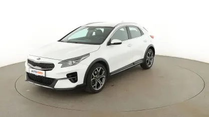 Używany Kia XCeed Spirit 140 KM (102 kW) 2021 Biały SUV