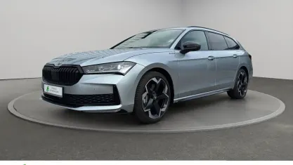 Gebraucht Skoda Superb SportLine 193 PS (141 kW) 2026 Pebble silber metallic Kombi