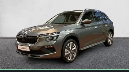 Grau Gebraucht 2024 Skoda Kamiq Selection SUV | 24.390 € (Fairer Preis)