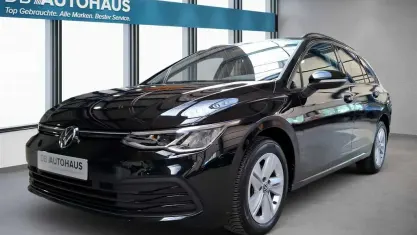 Gebraucht VW Golf VIII Life 110 PS (80 kW) 2024 Schwarz Kombi