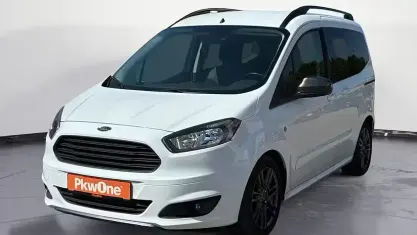 Gebraucht Ford Tourneo 101 PS (74 kW) 2018 Weiß Van / Kleinbus