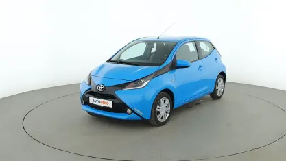 Gebraucht Toyota Aygo X-play 69 PS (50 kW) 2018 Blau Kleinwagen