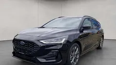 Schwarz Neu 2025 Ford Focus ST-Line X Kombi | 31.190 € (Fairer Preis)