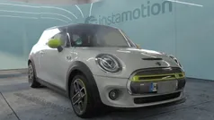 Weiß Gebraucht 2021 Mini Cooper Kleinwagen | 16.200 € (Guter Preis)