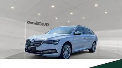 Weiß Gebraucht 2024 Skoda Superb Style Kombi | 31.980 € (Fairer Preis)