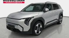 Gebraucht 2025 Kia EV3 3 SUV | 34.990 € (Guter Preis)