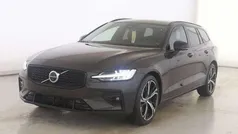 Platinum grey / metallic Gebraucht 2024 Volvo V60 Plus Kombi | 39.950 € (Fairer Preis)