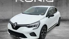 Weiß Gebraucht 2023 Renault Clio V Evolution Limousine | 13.490 € (Guter Preis)