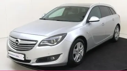Używany Opel Insignia Edition 140 KM (102 kW) 2014 Srebrny