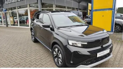 Neu Opel Frontera 136 PS (100 kW) 2025 Schwarz SUV