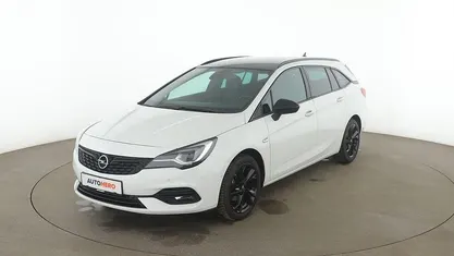 Weiß Gebraucht 2019 Opel Astra Ultimate Kombi | 14.830 € (Fairer Preis)