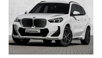 Gebraucht BMW iX1 M Sport 230 kW (313 PS) 2025 Weiß SUV