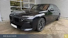 Gebraucht 2025 BMW 740 Comfort Edition Limousine | 141.900 €