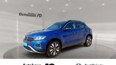 Ravennablau Gebraucht 2024 VW T-Roc Move SUV | 29.440 € (Fairer Preis)