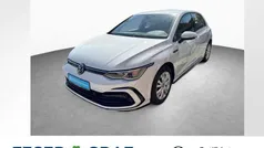 Pure white Gebraucht 2024 VW Golf VIII R-line Limousine | 28.440 € (Guter Preis)