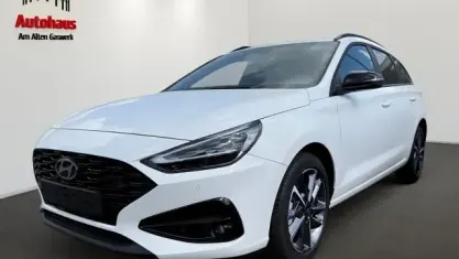 Neu Hyundai i30 Advantage 140 PS (102 kW) 2025 Weiss Kombi