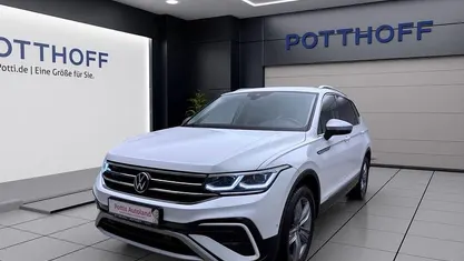 Gebraucht VW Tiguan Allspace Elegance 200 PS (147 kW) 2022 Weiss SUV