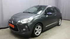 Lackierung rot erythree+onyxschwarz/metalliclack zweifarbig Gebraucht 2013 Citroën DS3 Sport Chic Kleinwagen | 6.800 € (Fairer Preis)