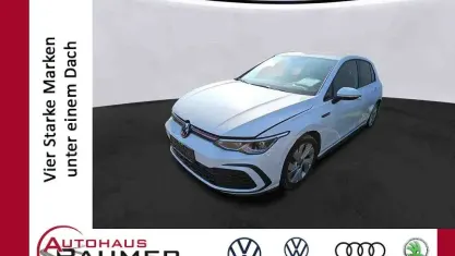Gebraucht VW Golf VIII GTI 245 PS (180 kW) 2024 Weißweiß Limousine