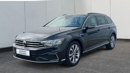 Używany VW Passat GTE 218 KM (160 kW) 2021 Czarny Kombi