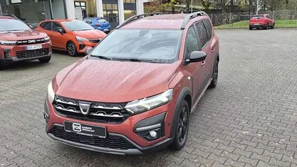 Gebraucht 2022 Dacia Jogger Extreme Van / Kleinbus | 16.850 € (Fairer Preis)
