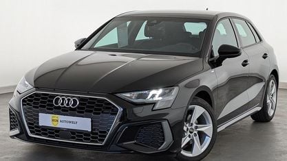 Używany Audi A3 S-Line 116 KM (85 kW) 2022 Czarny Sedan/Limuzyna