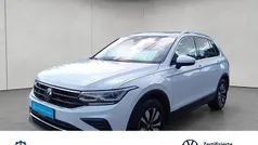 Weiß Gebraucht 2023 VW Tiguan Life SUV | 37.990 € (Fairer Preis)