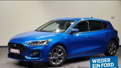 Gebraucht Ford Focus ST-Line X 125 PS (91 kW) 2025 Blau, desert island blue metallic Limousine
