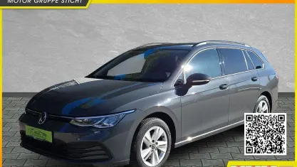 Gebraucht VW Golf VIII Life 150 PS (110 kW) 2022 Delfingrau metallic Kombi