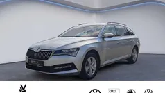 Silber Gebraucht 2022 Skoda Superb Ambition Kombi | 23.295 € (Fairer Preis)
