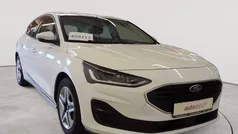 Frozen white Gebraucht 2022 Ford Focus Cool & Connect Limousine | 14.990 € (Superpreis)